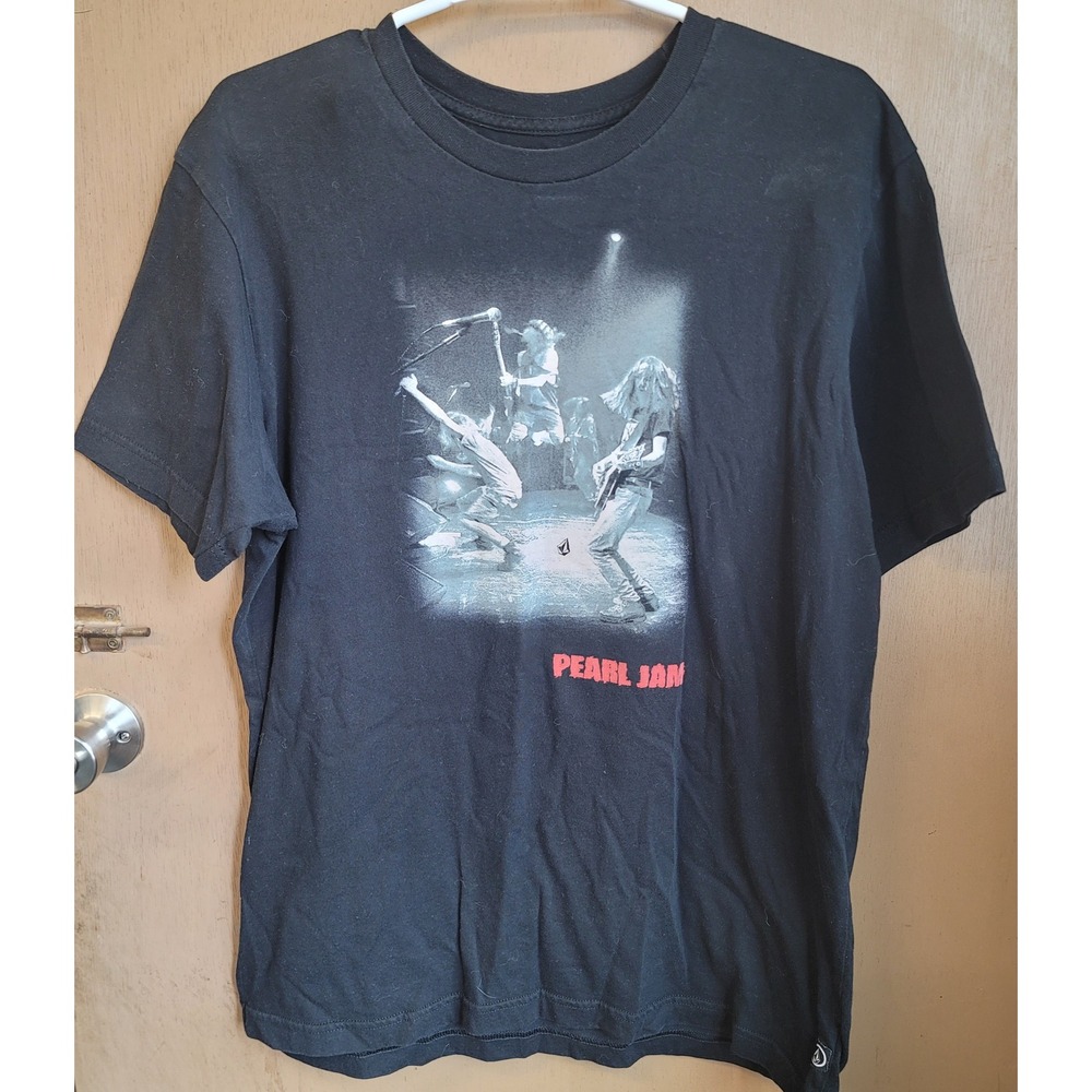 Volcom X Pearl Jam Ten T-shirt Rare limited Promo Large